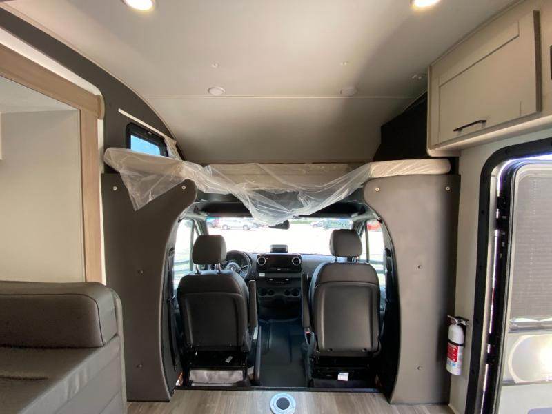 2027 Jayco Melbourne 24L