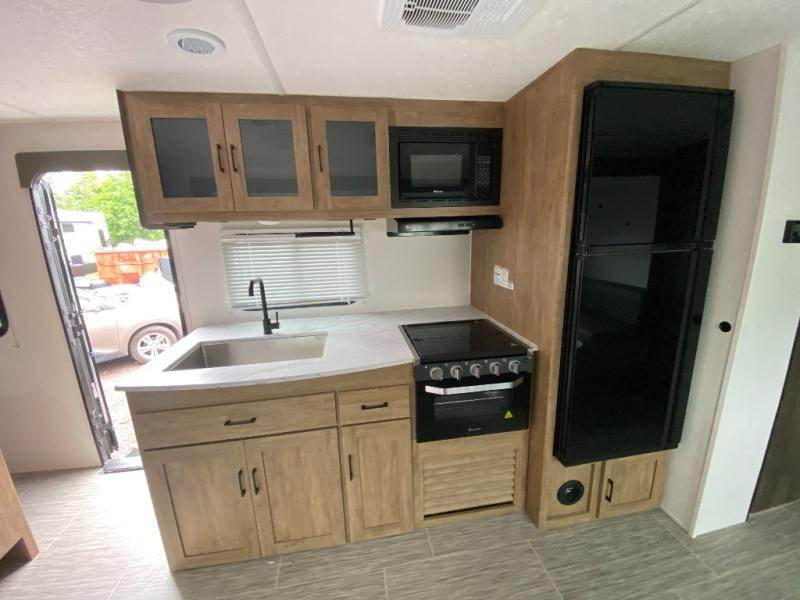 2024 Coachmen Rv Freedom Express Select 29SE