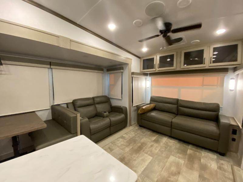 2024 Forest River Rv Flagstaff Classic 361RL