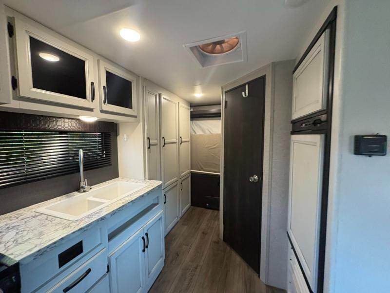 2021 JAYCO JAY FEATHER X 23 B