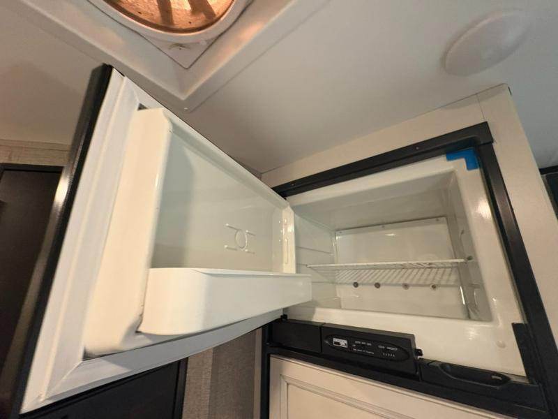 2021 JAYCO JAY FEATHER X 23 B