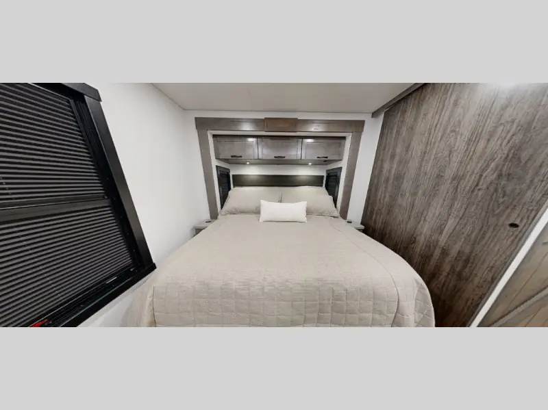 2027 Jayco Seneca 37M
