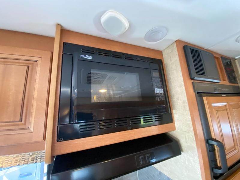 2016 Forest River Rv Sunseeker MBS 2400W