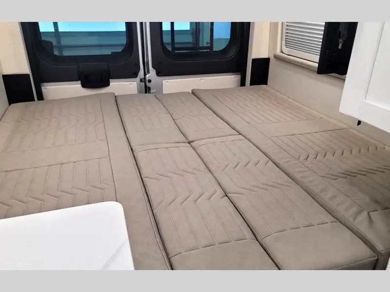 2027 Coachmen Rv Nova 20D Li3