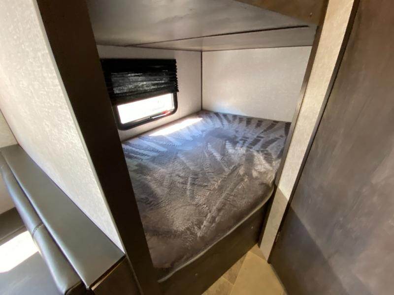 2020 Dutchmen Rv Coleman Lantern LT Series 274BH