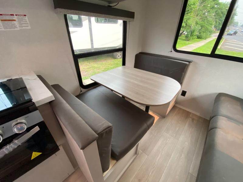 2027 Jayco Jay Flight SLX 210QB