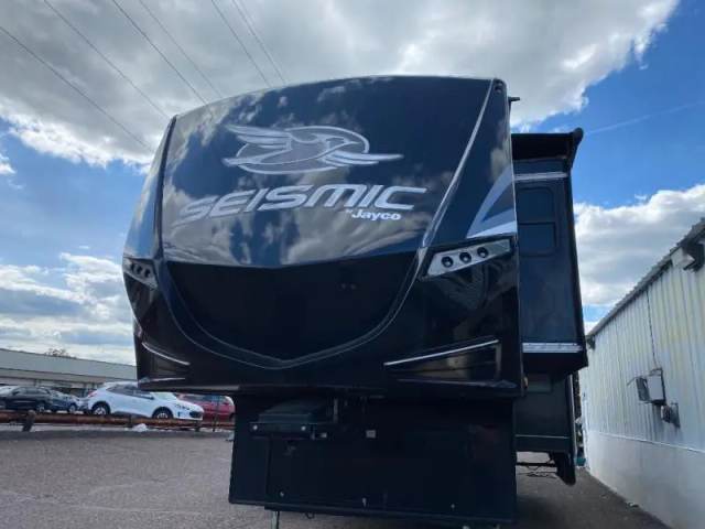 2019 Jayco Seismic 4212