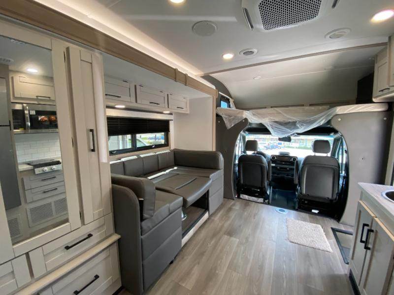 2027 Jayco Melbourne 24L