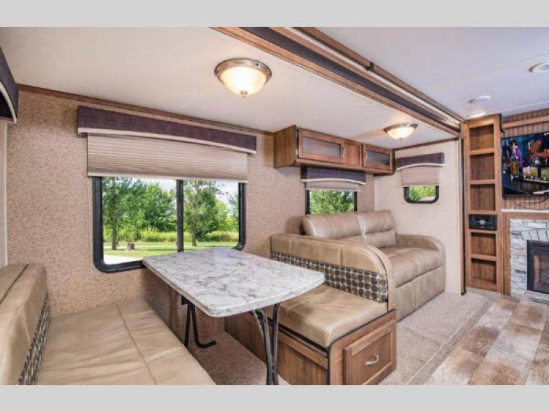 2018 GULFSTREAM FRIENDSHIP 295 SBW