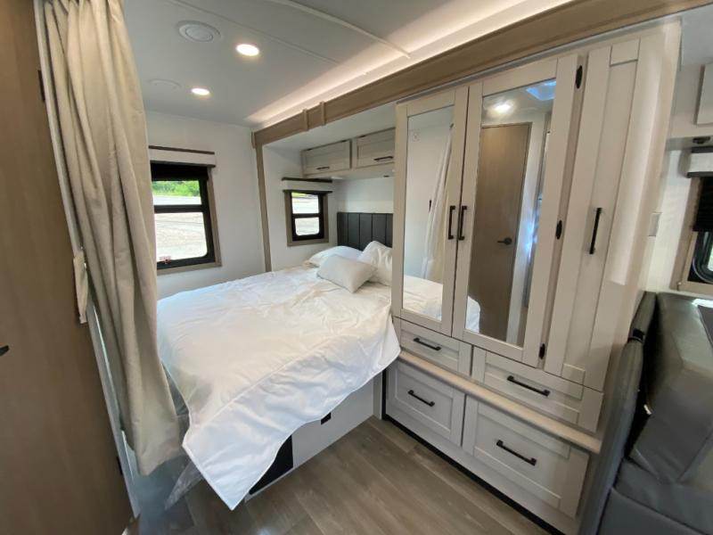 2027 Jayco Melbourne 24L