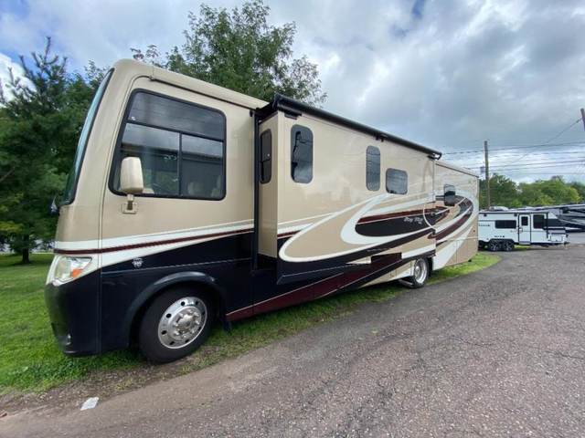 Used 2017 Newmar Bay Star 3403