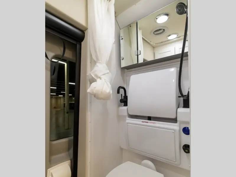 2027 Coachmen Rv Beyond 22RBBC