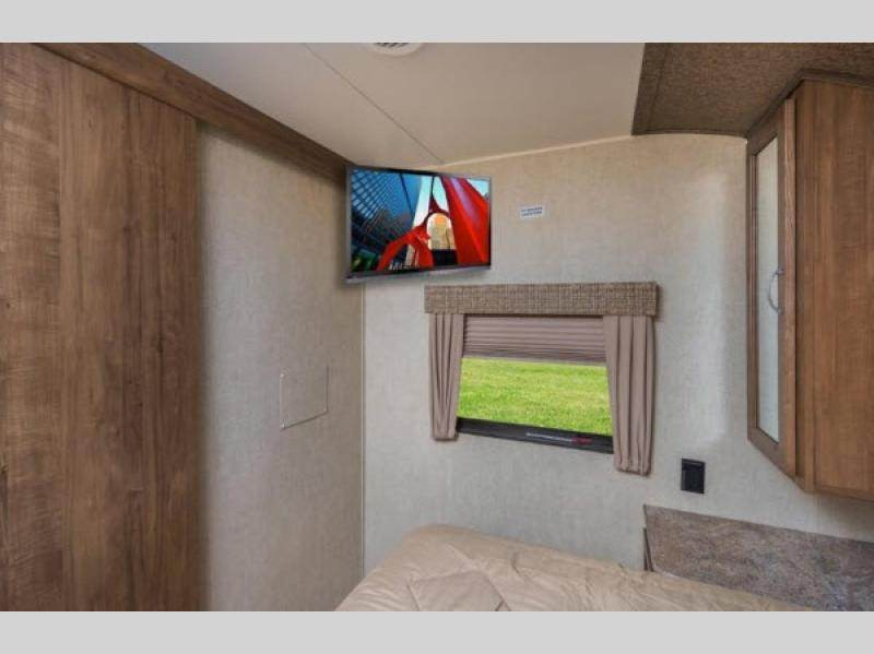 2018 GULFSTREAM FRIENDSHIP 295 SBW