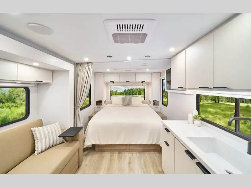 2027 Winnebago Thrive 18FBS