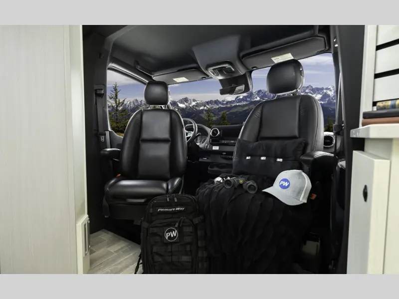 2027 Pleasure-Way Plateau XLTS Std. Model