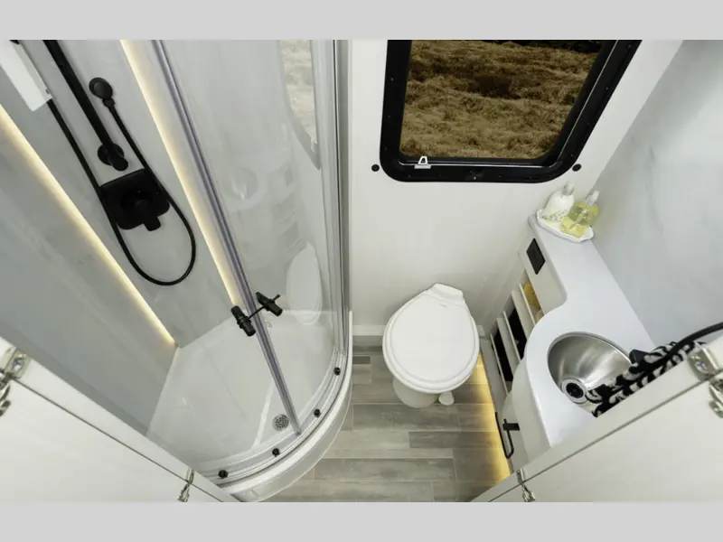 2027 Pleasure-Way Plateau XLTS Std. Model