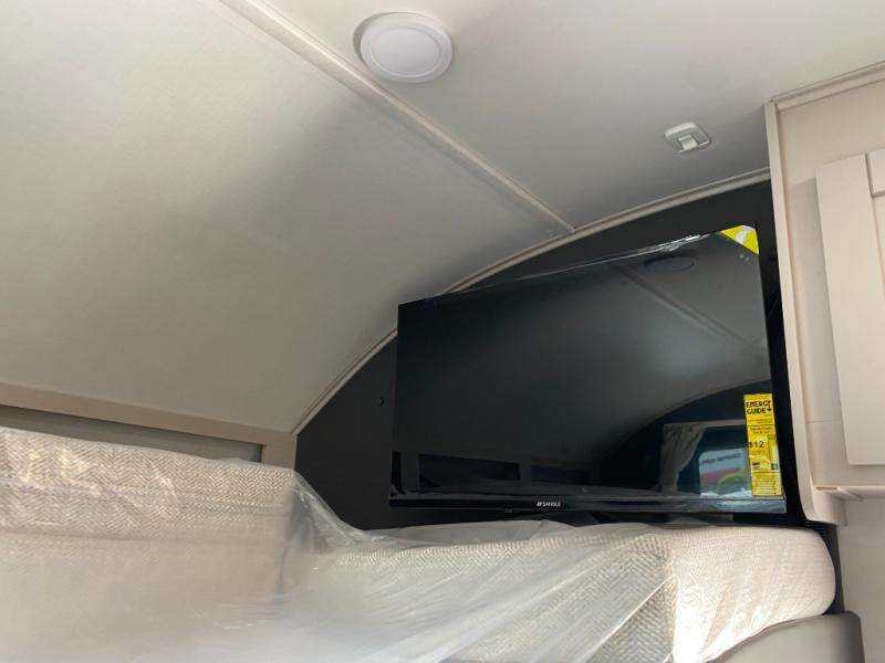 2027 Jayco Melbourne 24L