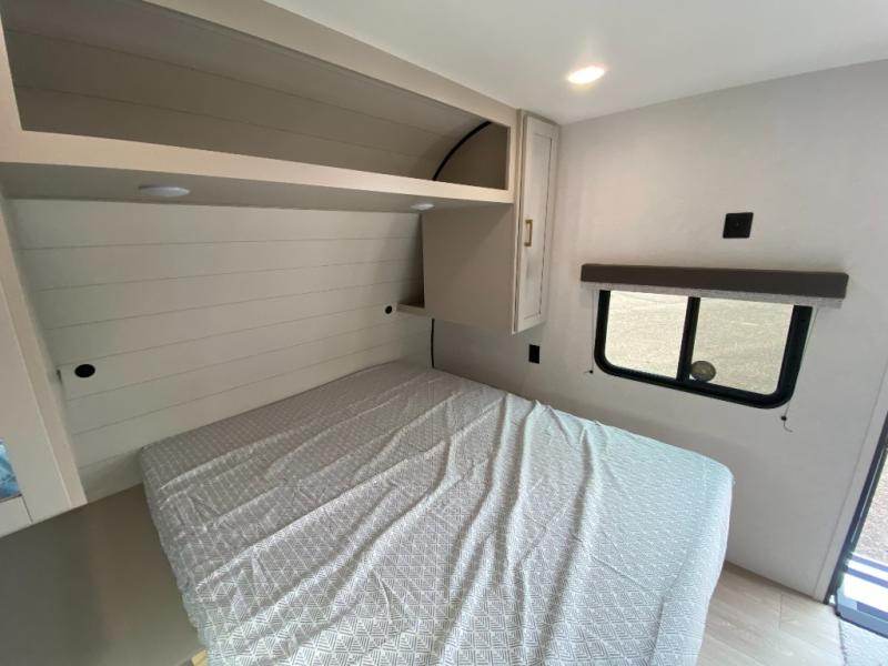 2027 Jayco Jay Flight SLX 210QB