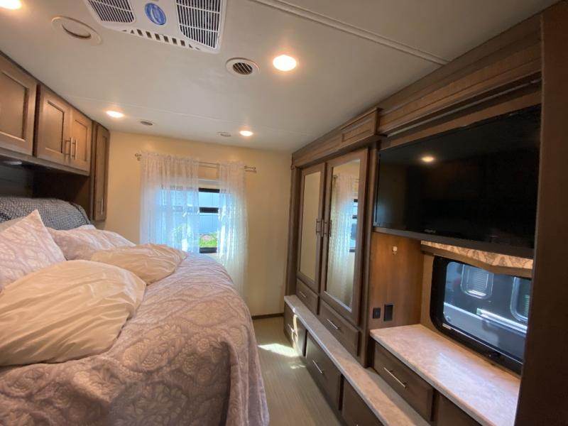 2021 Thor Motor Coach Magnitude SV34