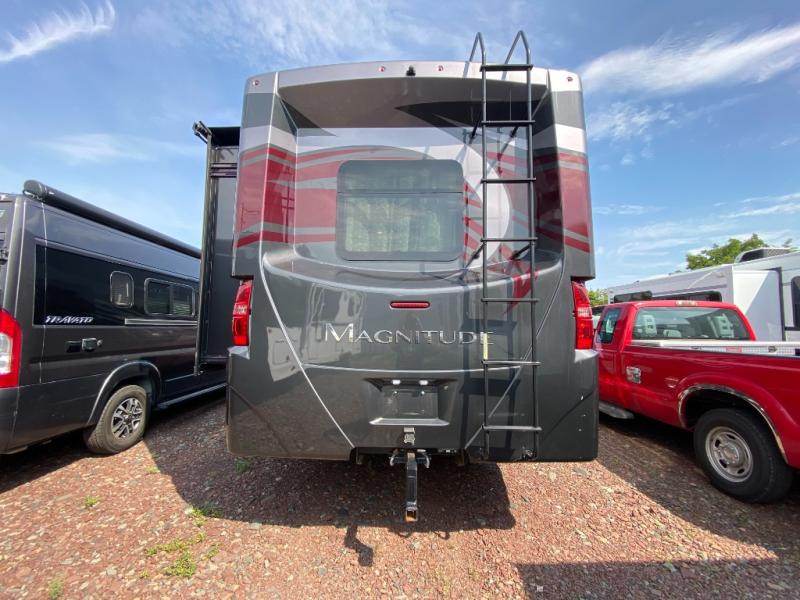 2021 Thor Motor Coach Magnitude SV34