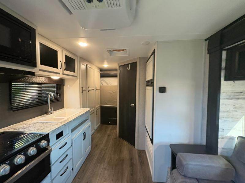 2021 JAYCO JAY FEATHER X 23 B