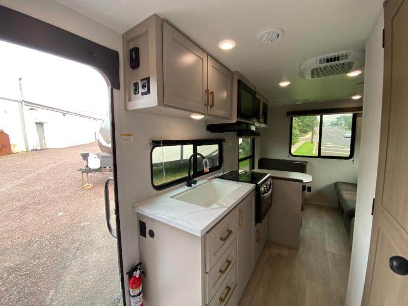 2027 Jayco Jay Flight SLX 210QB