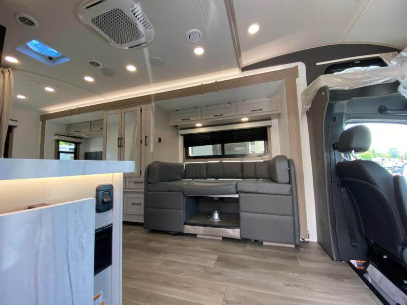 2027 Jayco Melbourne 24L