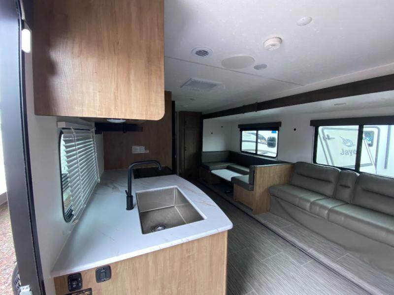 2024 Coachmen Rv Freedom Express Select 29SE
