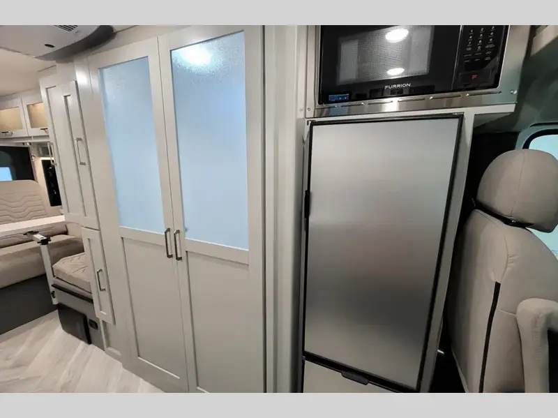 2027 Coachmen Rv Nova 20C Li3