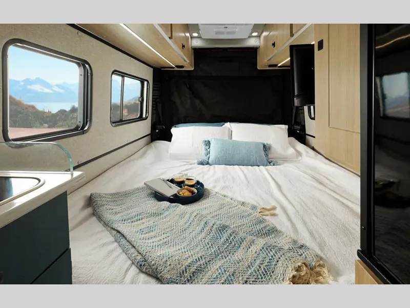 2027 Roadtrek Roadtrek Play + Slumber BASE