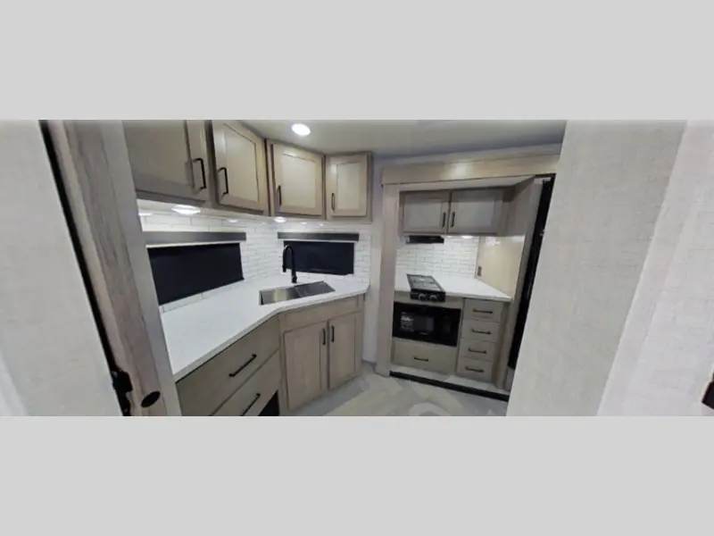 2027 Ember Rv E-Series 22MLQ