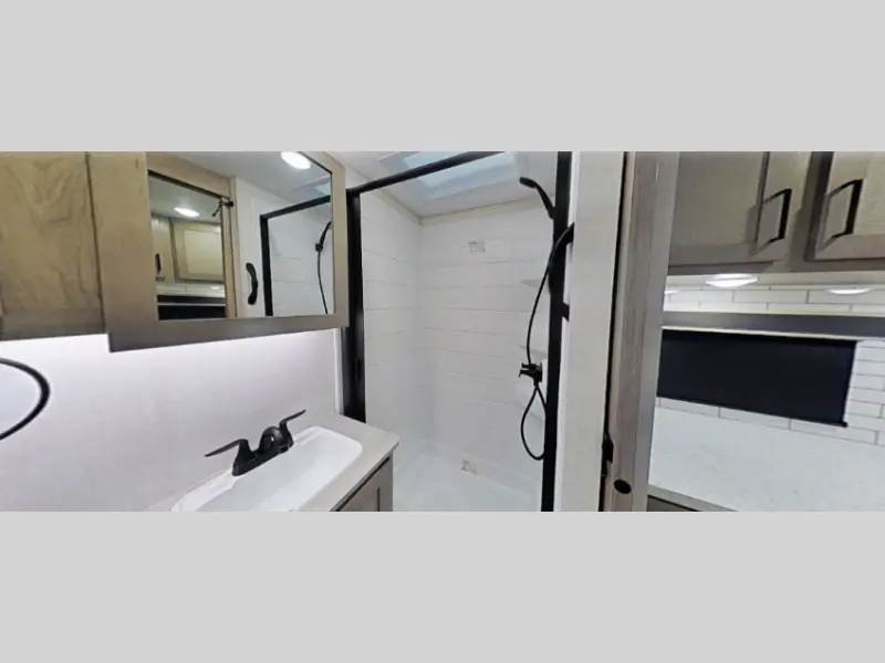2027 Ember Rv E-Series 22MLQ