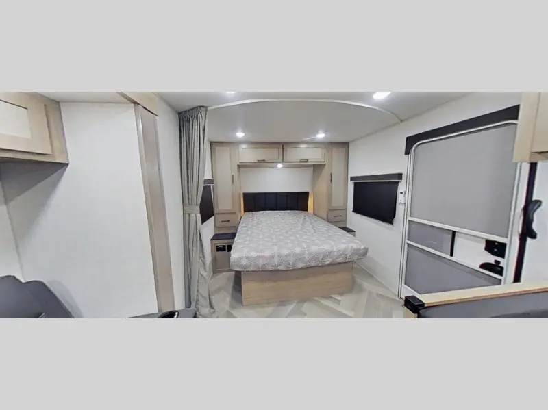 2027 Ember Rv E-Series 22MLQ