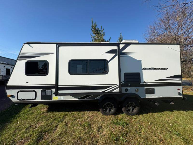 2021 JAYCO JAY FEATHER X 23 B