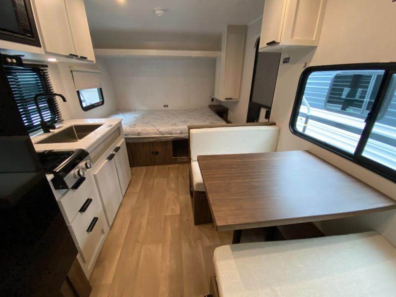 New 2026 Winnebago Access 18DBH