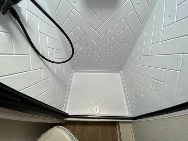 New 2026 Winnebago Access 18DBH