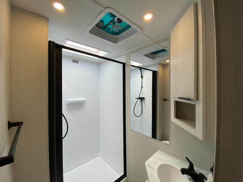 New 2026 Winnebago Access 18DBH
