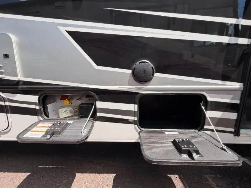2027 Jayco Greyhawk 29MV