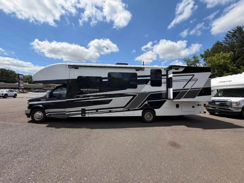 2027 Jayco Greyhawk 29MV