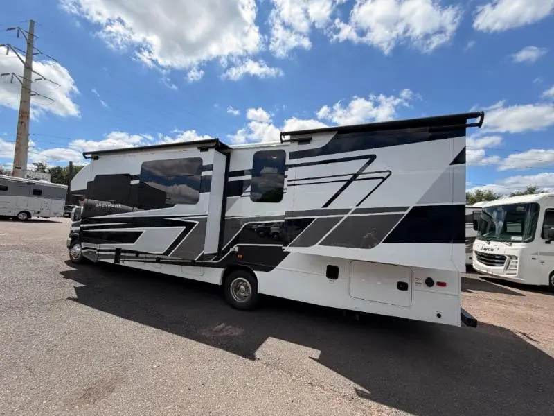 2027 Jayco Greyhawk 29MV