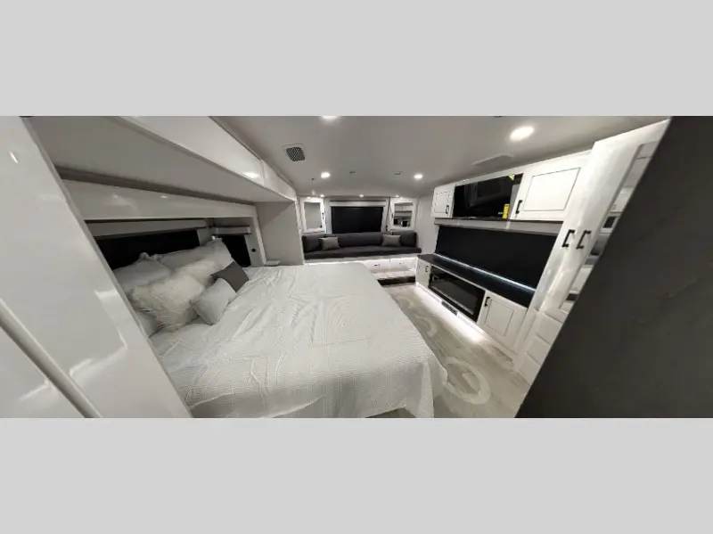 2027 Jayco Pinnacle 38SSWS