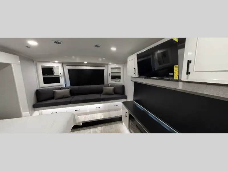 2027 Jayco Pinnacle 38SSWS