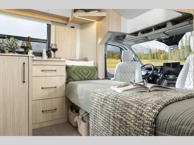 2027 Leisure Travel Wonder 24RL