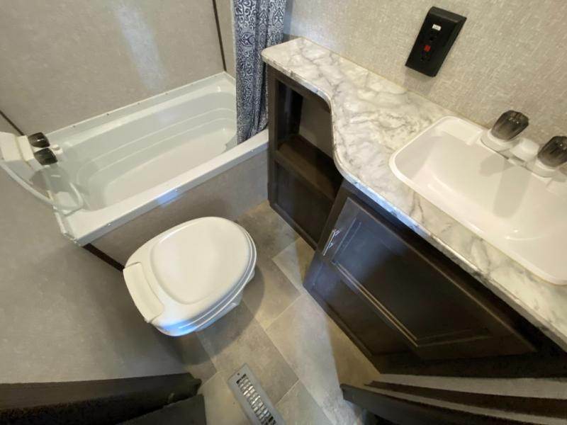 2020 Dutchmen Rv Coleman Lantern LT Series 274BH