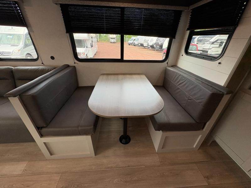 2027 Jayco Jay Flight SLX 262RLS