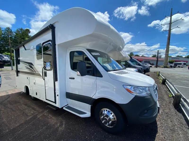 2027 Jayco Melbourne 24L