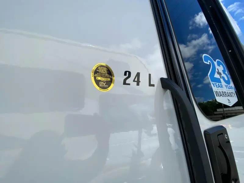 2027 Jayco Melbourne 24L