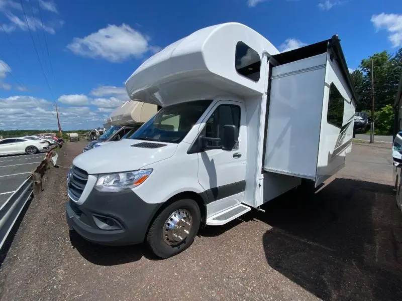 2027 Jayco Melbourne 24L