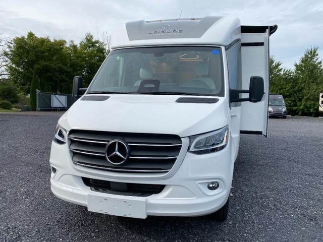 New 2027 Leisure Travel Unity U24CB
