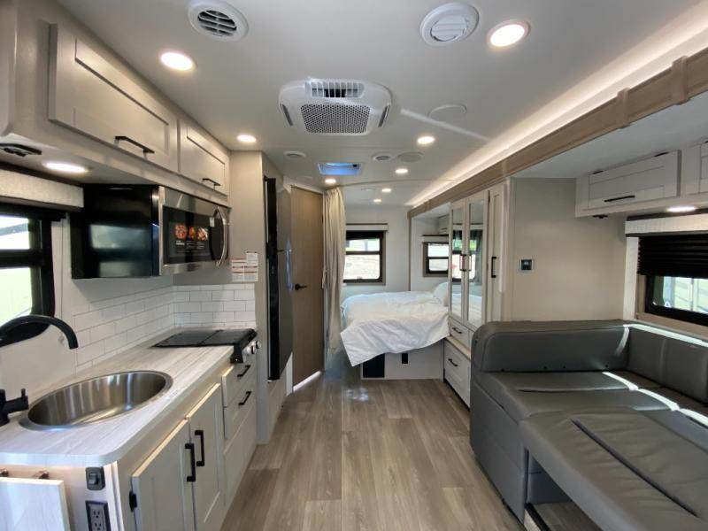 2027 Jayco Melbourne 24L